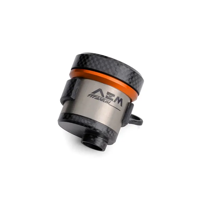 Integrated carbon/titanium fluid reservoirs for BREMBO RCS